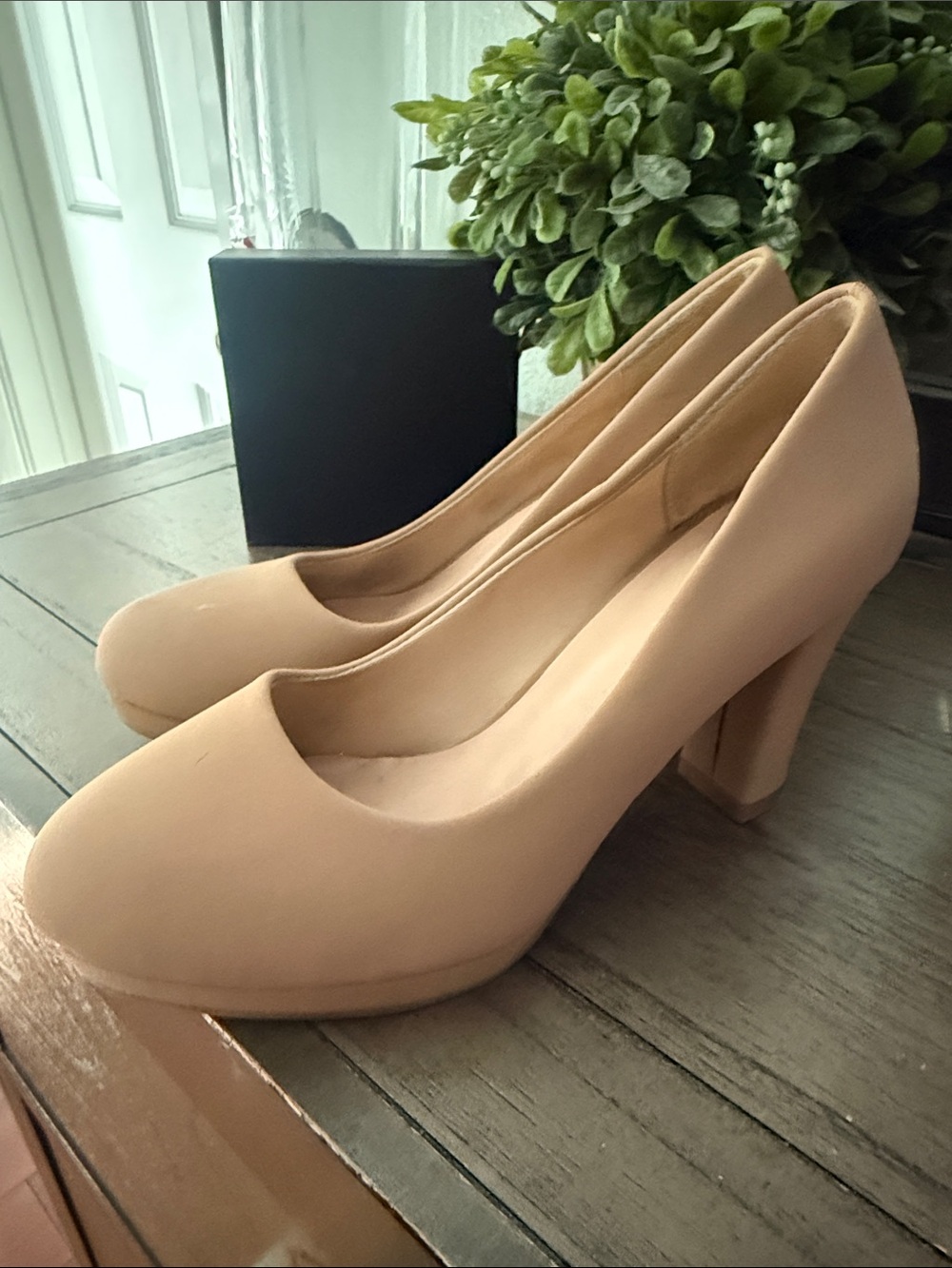 TOP Moda Nude Round-Toe Block Heel Pumps